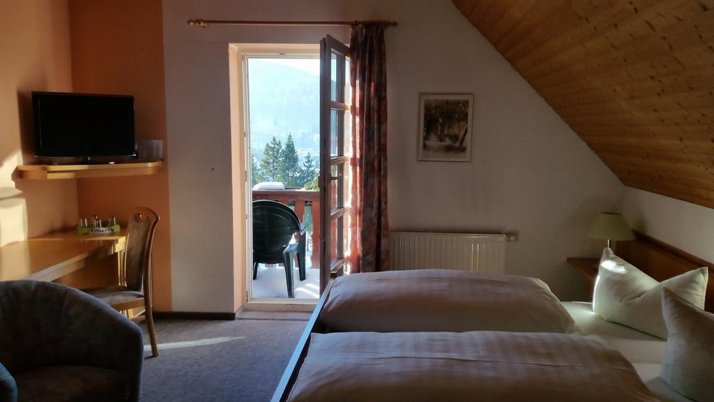 Hotel Zum Poppschen Gut Ольбернхау Экстерьер фото